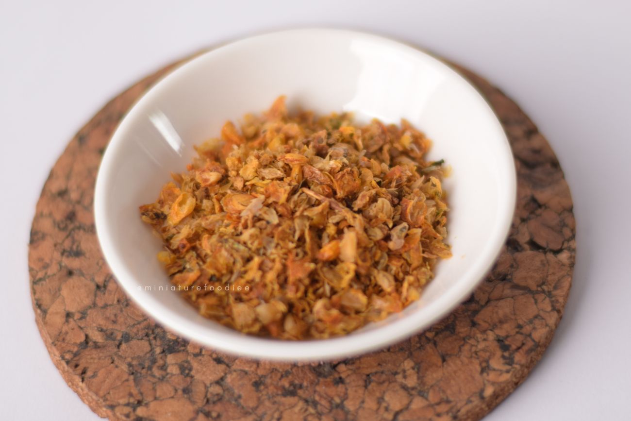 Sea buckthorn dried in a plate